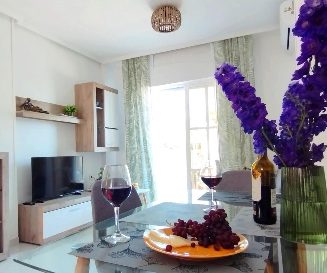 Torrevista Three Bedroom Apartment, Two Swimming Pools And Garage Torrevieja Esterno foto