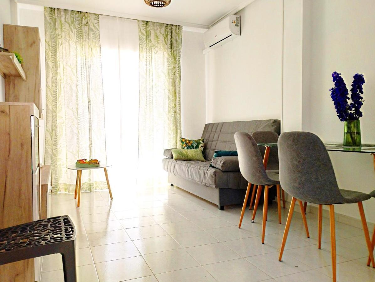 Torrevista Three Bedroom Apartment, Two Swimming Pools And Garage Torrevieja Esterno foto