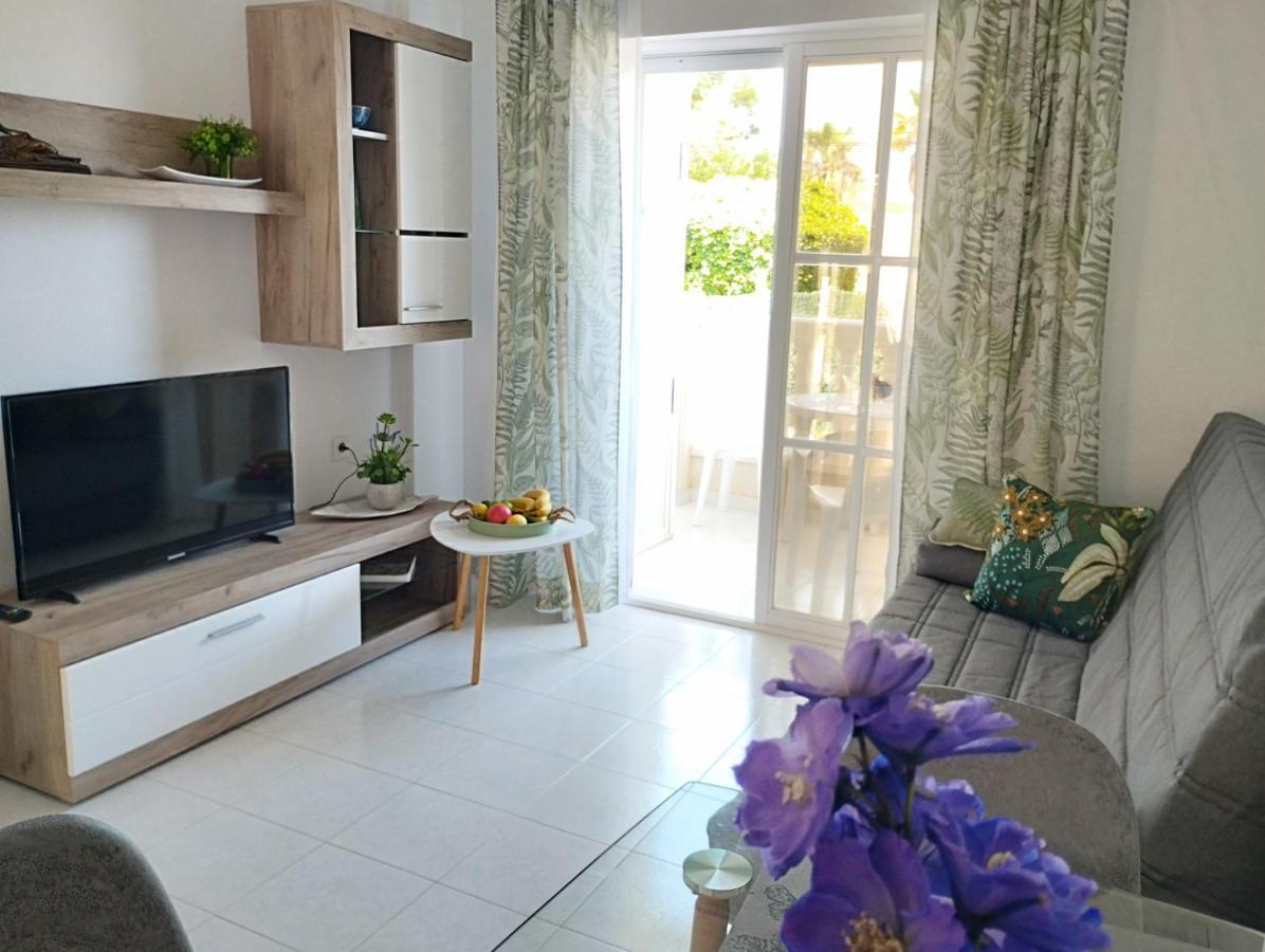 Torrevista Three Bedroom Apartment, Two Swimming Pools And Garage Torrevieja Esterno foto