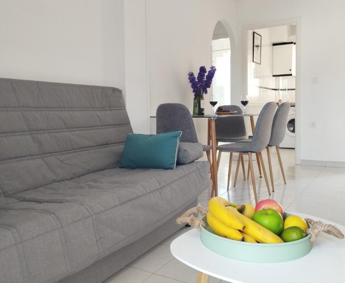Torrevista Three Bedroom Apartment, Two Swimming Pools And Garage Torrevieja Esterno foto
